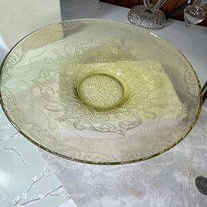 VTG Federal Glass Company Yellow Madrid pattern Depression glass bowl